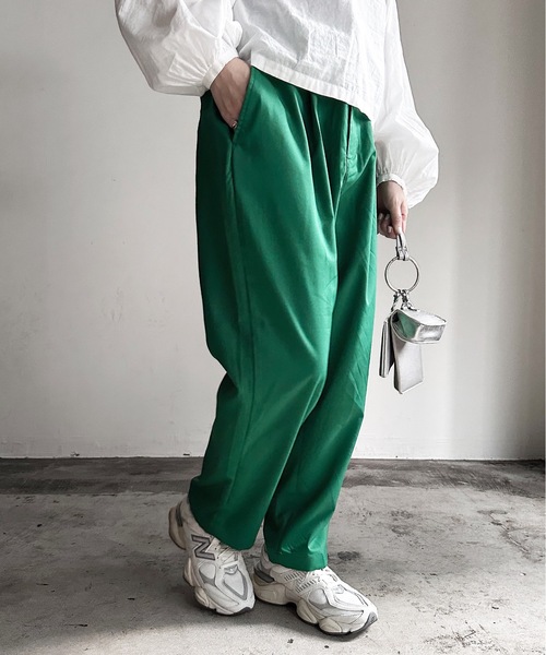 COMMON WARE（コモンウェアー）の「COMMONWARE:TRストレッチ タック ワイド テーパードパンツ（スラックス・レディース・カーキ/ブラック/サックスブルー/ベージュ/モカ/グリーン・L/XL/M）」の18枚目の写真