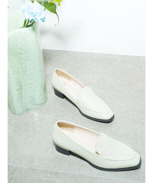 Te chichi TERRASSE（テチチテラス）の「チャンキーヒールローファー（ローファー・レディース・ブラック/オフホワイト/グリーン・MEDIUM/LARGE）」の4枚目の写真