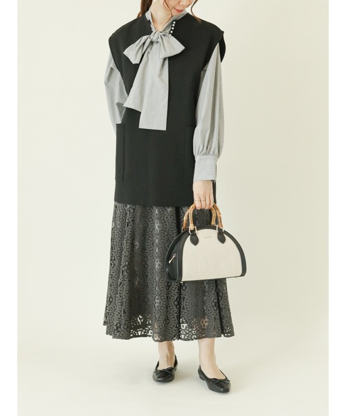 Te chichi(テチチ)の「ラウンドキャンバスバッグ(ハンドバッグ・レディース・ベージュ/ブラック・フリ-)」の17枚目の写真