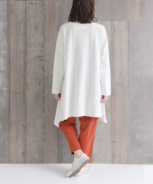 osharewalker（オシャレウォーカー）の「【廃盤】『裾アシメフレアカットソー』（Tシャツ/カットソー・レディース・グレイッシュブルー/ブラック/オフホワイト・FREE）」の8枚目の写真