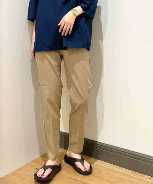 PLUS ONE(プラスワン)の「【接触冷感】【PLUS ONE】サラサラスリムトラウザー / 吸水速乾(スラックス・メンズ・ブラック/ベージュ/ネイビー/オリーブ/ブラック×グレー・S/M/L/XL)」の4枚目の写真