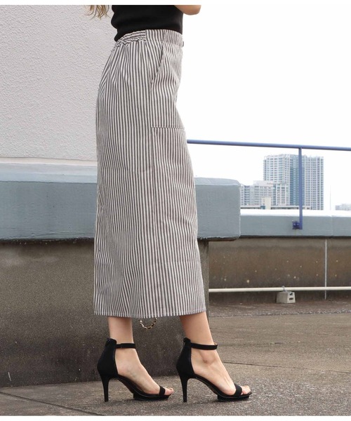 LATINA（ラティーナ）の「ストライプロングスカート（スカート・レディース・ブラック×ホワイト・FREE）」の3枚目の写真