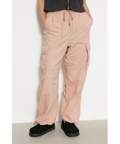 LAGUA GEM(ラグアジェム)の「WAIST STRING カーゴパンツ(カーゴパンツ・レディース・ブルー/カーキ/オフホワイト/ピンク・MEDIUM/SMALL/X-SMALL)」の17枚目の写真