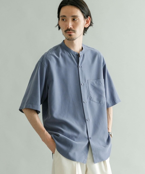 URBAN RESEARCH（アーバンリサーチ）の「『Sサイズあり』パウダーポプリンショートスリーブバンドカラーシャツ（シャツ/ブラウス・メンズ・ブルー/ミント/ブラウン/チャコールグレー・LARGE/MEDIUM/SMALL）」の6枚目の写真