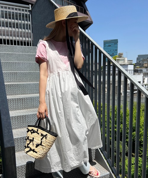 WC（ダブル シー）の「紐つきストローハット（ハット・レディース・ブラック・FREE）」の2枚目の写真