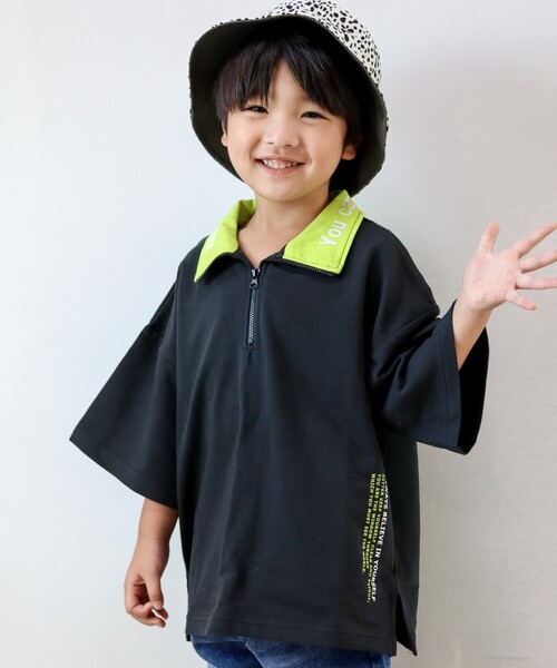 SHOO・LA・RUE(シューラルー)の「◆【110-140cm】ミニ裏毛ハーフジップ五分袖プルオーバー(ポロシャツ・キッズ・ブラック/ライトベージュ・11/12/13/14)」の3枚目の写真