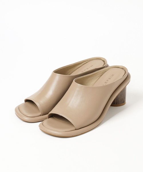 LEPSIM（レプシィム）の「スクエアヒールサンダル【jours heureux】　961047（サンダル・レディース・オフホワイト/ブラック/ライトベージュ・MEDIUM/LARGE）」の18枚目の写真