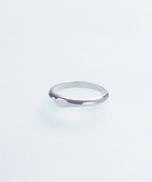 YArKA（ヤーカ）の「【YArKA/ヤーカ】little nuance signet design ring [hanc] / ニュアンスミニシグネットリング（リング・メンズ・シルバー/ゴールド・#5/#7/#9/#13/#17/#19/#11/#15/#21/#3）」の3枚目の写真