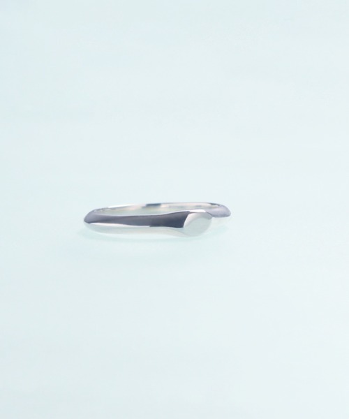 YArKA（ヤーカ）の「【YArKA/ヤーカ】little nuance signet design ring [hanc] / ニュアンスミニシグネットリング（リング・メンズ・シルバー/ゴールド・#5/#7/#9/#13/#17/#19/#11/#15/#21/#3）」の20枚目の写真