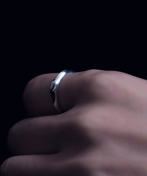 YArKA（ヤーカ）の「【YArKA/ヤーカ】little nuance signet design ring [hanc] / ニュアンスミニシグネットリング（リング・メンズ・シルバー/ゴールド・#5/#7/#9/#13/#17/#19/#11/#15/#21/#3）」の11枚目の写真