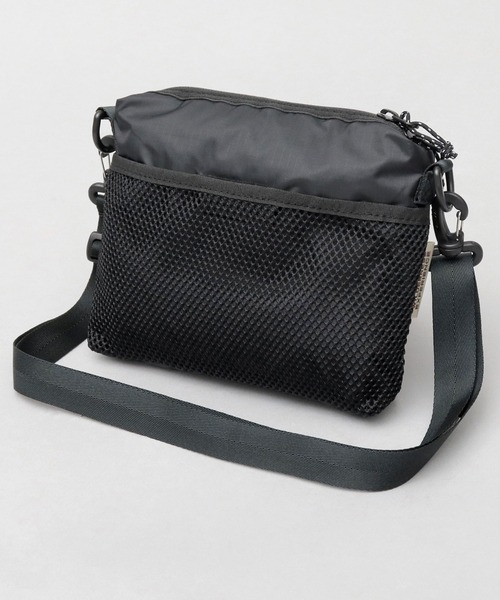 WILDERNESS EXPERIENCE(ウィルダネスエクスペリエンス)の「日本製 リップストップナイロン ミニサコッシュ(ショルダーバッグ・メンズ・ブラック・FREE)」の2枚目の写真