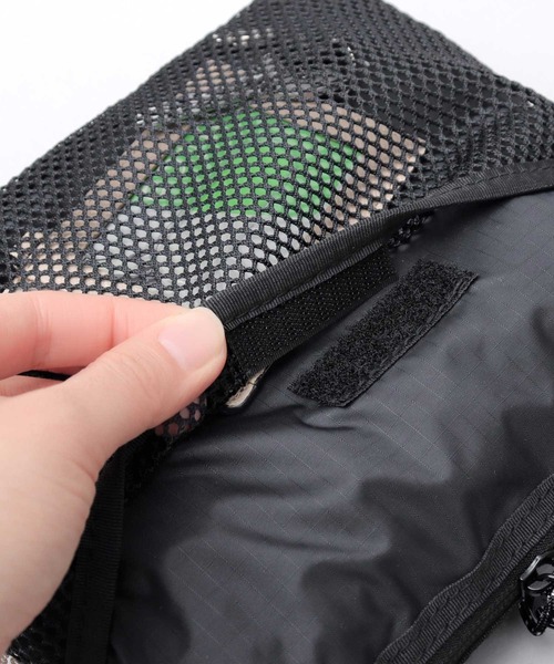 WILDERNESS EXPERIENCE(ウィルダネスエクスペリエンス)の「日本製 リップストップナイロン ミニサコッシュ(ショルダーバッグ・メンズ・ブラック・FREE)」の9枚目の写真