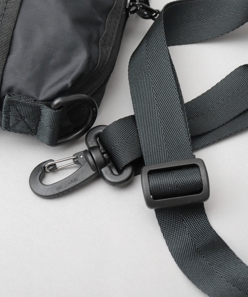 WILDERNESS EXPERIENCE(ウィルダネスエクスペリエンス)の「日本製 リップストップナイロン ミニサコッシュ(ショルダーバッグ・メンズ・ブラック・FREE)」の11枚目の写真