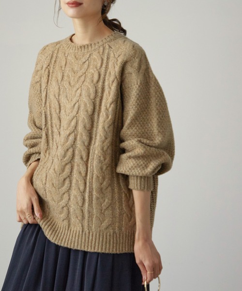 for/c(フォーシー)の「ケーブル編みゆるニットプルオーバー【サスティナブル】(ニット/セーター・レディース・ベージュ/アイボリー/グレー・M/L)」の3枚目の写真