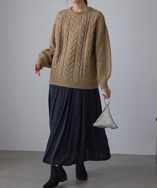 for/c(フォーシー)の「ケーブル編みゆるニットプルオーバー【サスティナブル】(ニット/セーター・レディース・ベージュ/アイボリー/グレー・M/L)」の16枚目の写真