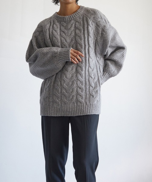 for/c(フォーシー)の「ケーブル編みゆるニットプルオーバー【サスティナブル】(ニット/セーター・レディース・ベージュ/アイボリー/グレー・M/L)」の21枚目の写真