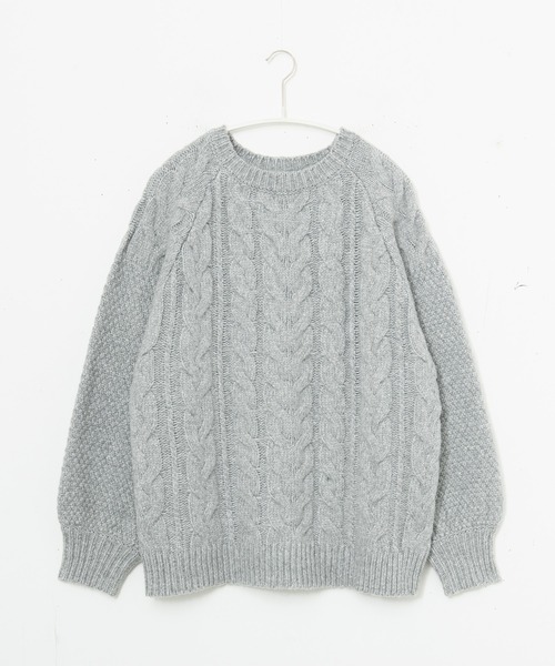 for/c(フォーシー)の「ケーブル編みゆるニットプルオーバー【サスティナブル】(ニット/セーター・レディース・ベージュ/アイボリー/グレー・M/L)」の10枚目の写真