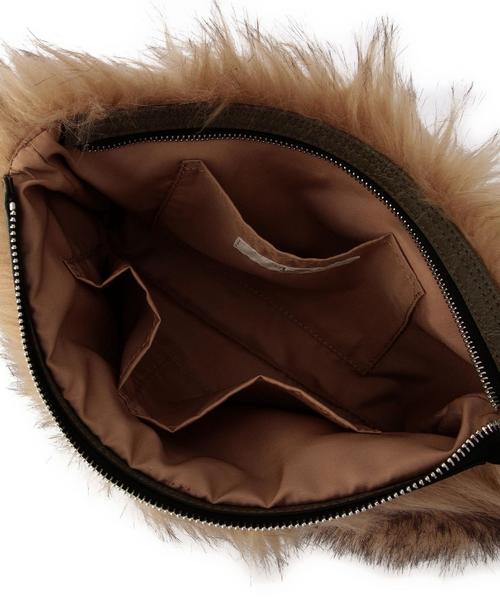Another Edition(アナザーエディション)の「フェイクファークラッチバッグ/ AE FakeFUR CLT(クラッチバッグ・レディース・ベージュ/ロイヤルブルー・フリー)」の8枚目の写真