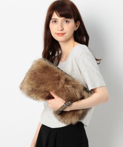 Another Edition(アナザーエディション)の「フェイクファークラッチバッグ/ AE FakeFUR CLT(クラッチバッグ・レディース・ベージュ/ロイヤルブルー・フリー)」の9枚目の写真