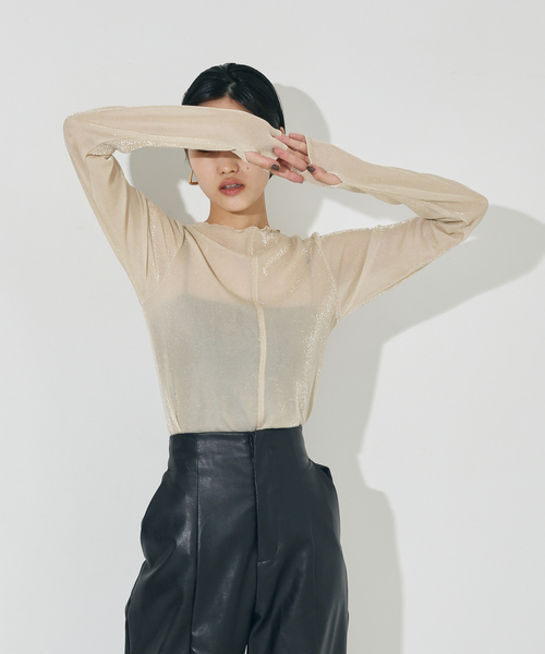 NOMINE（ノミネ）の「シアーラメメロウ2WAYプルオーバー（Tシャツ/カットソー・レディース・ブラック/ゴールド/グレイッシュベージュ/ベージュ・フリー）」の3枚目の写真