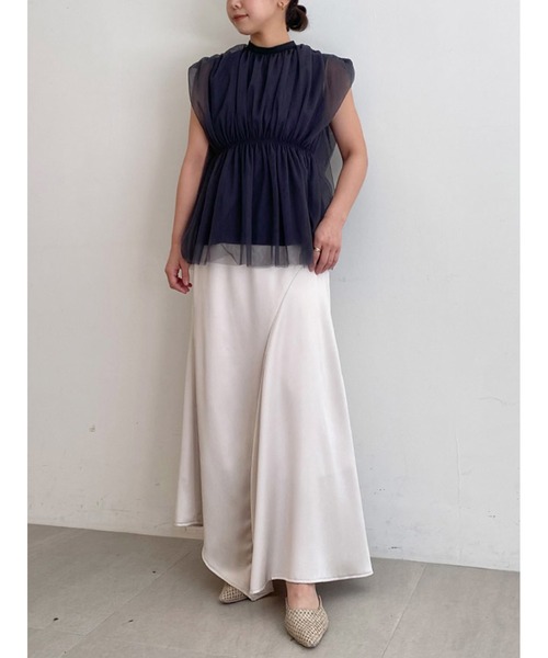 Stylevoice for xxx(スタイルヴォイスフォー)の「ナローシルエットサテンスカート(スカート・レディース・オフホワイト/ブルー/ブラウン・FREE)」の6枚目の写真