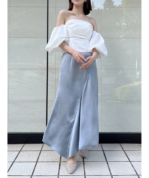 Stylevoice for xxx(スタイルヴォイスフォー)の「ナローシルエットサテンスカート(スカート・レディース・オフホワイト/ブルー/ブラウン・FREE)」の11枚目の写真