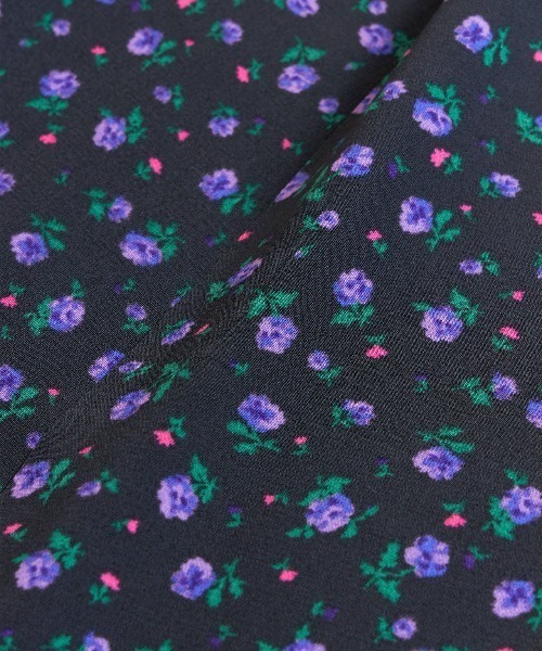 THE SHINZONE(ザ シンゾーン)の「THE SHINZONE PURPLE FLOWER DRESS 23AMSOP01(ワンピース・レディース・ブラック・36/34)」の3枚目の写真