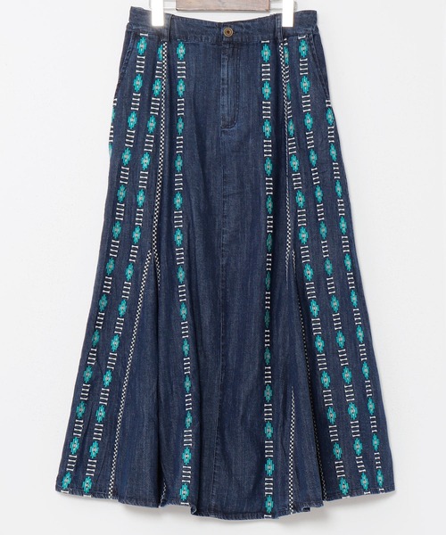 チャイハネ（チャイハネ）の「【チャイハネ】ソンデニ刺繍スカート（デニムスカート・レディース・ライトブルー/ダークブルー・FREE）」の2枚目の写真