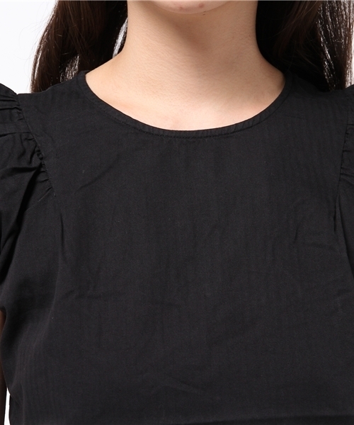 Kastane（カスタネ）の「【Kastane】袖ギャザーブラウス（シャツ/ブラウス・レディース・カーキ/レッド/ブラック/アイボリー・FREE）」の9枚目の写真