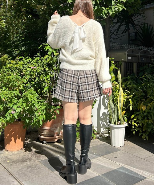 INGNI(イング)の「Backリボンフェザーヤーンニット(ニット/セーター・レディース・ライトグレー/ピンク/ブラック/オフホワイト・M)」の11枚目の写真