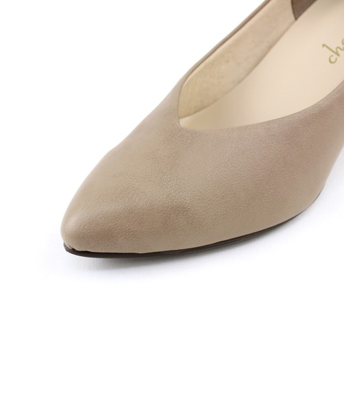 晴雨兼用 アーモンドトゥ Vカット ストレッチパンプス【日本製】（パンプス）｜chocolates（チョコラテス）