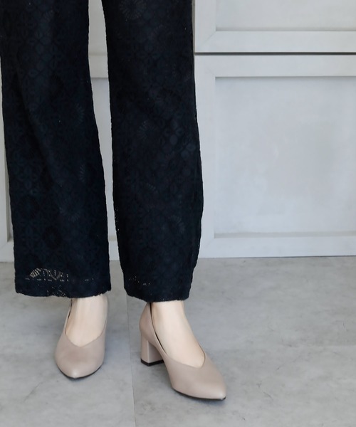 晴雨兼用 アーモンドトゥ Vカット ストレッチパンプス【日本製】（パンプス）｜chocolates（チョコラテス）