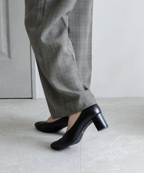 晴雨兼用 アーモンドトゥ Vカット ストレッチパンプス【日本製】（パンプス）｜chocolates（チョコラテス）