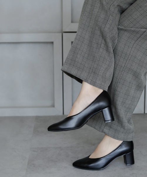 晴雨兼用 アーモンドトゥ Vカット ストレッチパンプス【日本製】（パンプス）｜chocolates（チョコラテス）