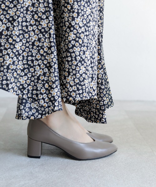 晴雨兼用 アーモンドトゥ Vカット ストレッチパンプス【日本製】（パンプス）｜chocolates（チョコラテス）