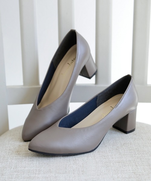 晴雨兼用 アーモンドトゥ Vカット ストレッチパンプス【日本製】（パンプス）｜chocolates（チョコラテス）