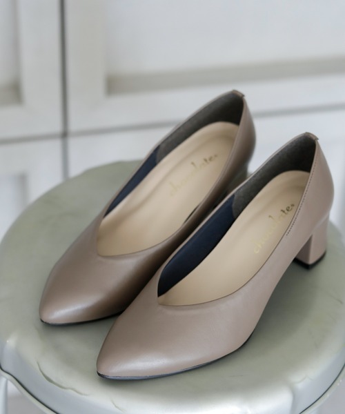 晴雨兼用 アーモンドトゥ Vカット ストレッチパンプス【日本製】（パンプス）｜chocolates（チョコラテス）