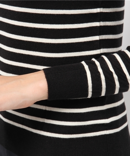 NATURAL BEAUTY BASIC（ナチュラルビューティーベーシック）の「ビジューニット（ニット/セーター・レディース・ボルドー/ブラック系その他/グレー・MEDIUM）」の5枚目の写真