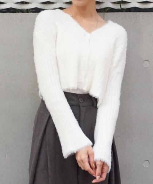 Chouchour(シュシュール)の「【chouchour/シュシュール】フェザー糸ショート丈カーディガン(カーディガン/ボレロ・レディース・ホワイト/ブラック/グレー/サックスブルー/ピンク・FREE)」の1枚目の写真