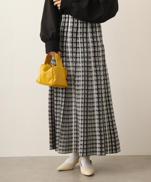 FUNALIVE（ファンアライブ）の「je crois soi チェック柄ジャカードニットスカート（スカート・レディース・ベージュ/ブラック/オフホワイト/ブラウン/グレー/ブラック系その他/グレー系その他/ベージュ系その他・FREE）」の2枚目の写真
