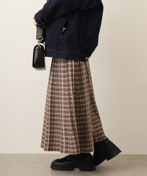 FUNALIVE（ファンアライブ）の「je crois soi チェック柄ジャカードニットスカート（スカート・レディース・ベージュ/ブラック/オフホワイト/ブラウン/グレー/ブラック系その他/グレー系その他/ベージュ系その他・FREE）」の15枚目の写真