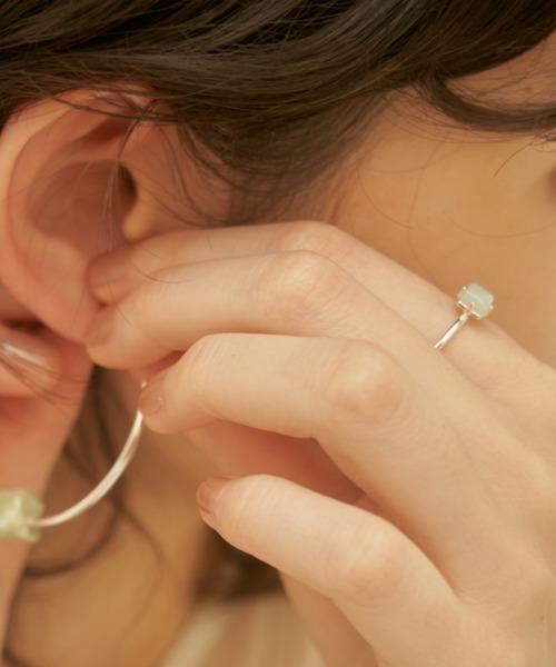 unsheer(アンシアー)の「gem stone ring / サイズ調節可能(リング・レディース・ローズ系2/ホワイト×シルバー/ライトイエロー系1/ライトグリーン系2/ローズ系1/ホワイト×ゴールド/ライトイエロー系2/ライトグリーン系1・FREE)」の21枚目の写真