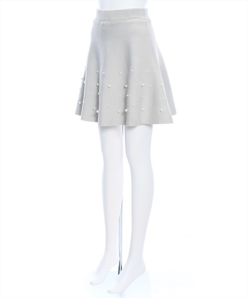 clear（クリア）の「インパン付きパールニットフレアスカート（スカート・レディース・ブラック/グレイッシュベージュ・F）」の3枚目の写真