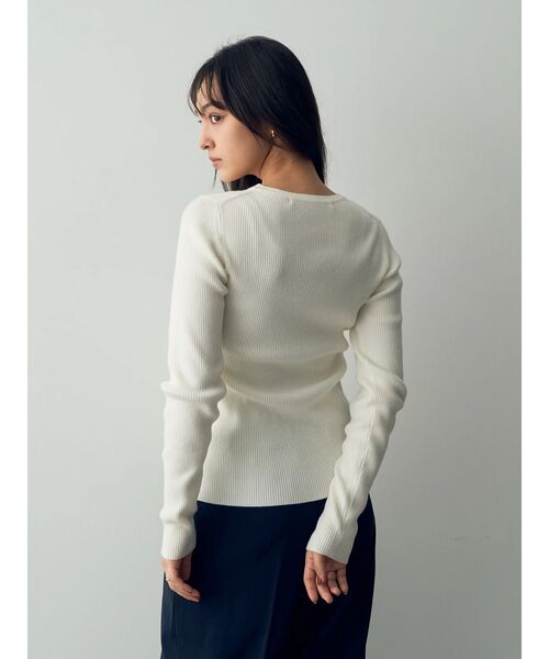 YECCA VECCA（イェッカヴェッカ）の「クルーネックリブ編みニット（ニット/セーター・レディース・ブラック/ベージュ/レッド/オフホワイト・FREE）」の9枚目の写真