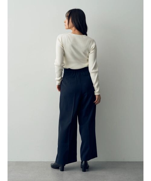 YECCA VECCA（イェッカヴェッカ）の「クルーネックリブ編みニット（ニット/セーター・レディース・ブラック/ベージュ/レッド/オフホワイト・FREE）」の13枚目の写真