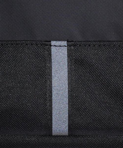 UNDER ARMOUR(アンダーアーマー)の「UAクール ターポリン バックパック 3.0 27L(トレーニング/メンズ/レディース)(バックパック/リュック・レディース・ブラック系その他・ONESIZE)」の10枚目の写真