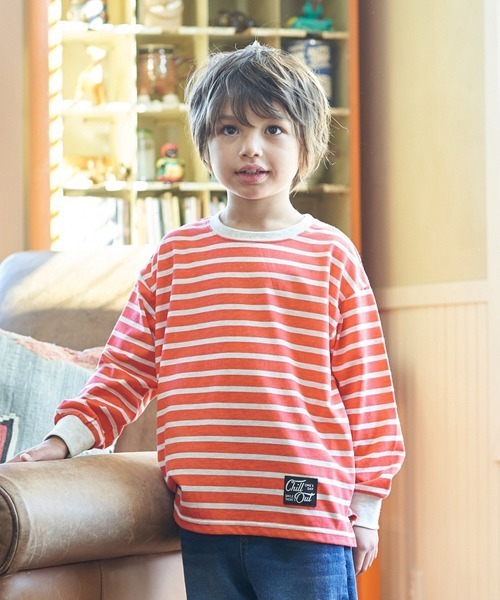 b・ROOM（ビールーム）の「【型崩れしないやわらかコットン】裾スリットプリントボーダー長袖Tシャツ（Tシャツ/カットソー・キッズ・ベージュ/グレイッシュブルー/ライラック/モスグリーン/レッド/ネイビー・110cm/120cm/130cm/140cm/150cm/100cm）」の6枚目の写真