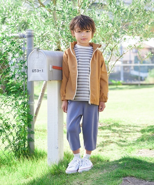 b・ROOM（ビールーム）の「【型崩れしないやわらかコットン】裾スリットプリントボーダー長袖Tシャツ（Tシャツ/カットソー・キッズ・ベージュ/グレイッシュブルー/ライラック/モスグリーン/レッド/ネイビー・110cm/120cm/130cm/140cm/150cm/100cm）」の14枚目の写真