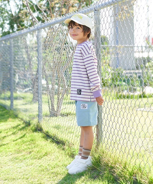 b・ROOM（ビールーム）の「【型崩れしないやわらかコットン】裾スリットプリントボーダー長袖Tシャツ（Tシャツ/カットソー・キッズ・ベージュ/グレイッシュブルー/ライラック/モスグリーン/レッド/ネイビー・110cm/120cm/130cm/140cm/150cm/100cm）」の11枚目の写真