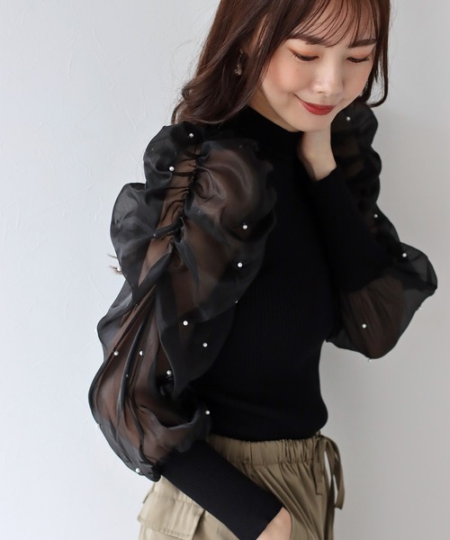 BLUEEAST(ブルーイースト)の「パールシアースリーブニット(ニット/セーター・レディース・ブラック/ホワイト/ピンク・MEDIUM)」の5枚目の写真